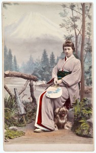 Kusakabe Kimbei, Ritratto di Adelgonda di Braganza in abiti giapponesi, 1889